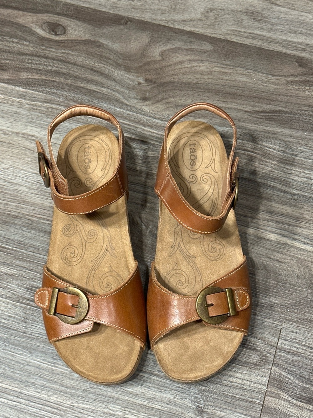 Taos Footwear Vera Women's Brown Leather Buckle Slingback Sandals.